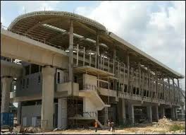 Train from sri petaling station heading towards awan besar station. Awan Besar Lrt Station Becoming Real Http I Imgur Com Minxn5i Jpg Railway Station Station Building