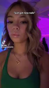 Preslee Emote Just Got New Nails