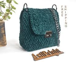 Emerald Crochet Velvet Bag Purse Green Evening Handbag Knitted Shoulder Bag Luxury Bag Elegant Womens Bag Handmade Pouch Vintage Style In 2020 Velvet Bag Purses And Bags Bags