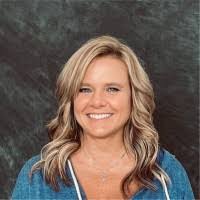 Tracy Thayer's Instagram, Twitter & Facebook