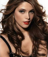 Ashley greene's height is 5ft 6in (167 cm). Ashley Greene Lezwatch Tv