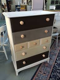 Wow Justine Upcycled This Stag Minstrel Chest Of Drawers By Painting The Carcass In Autentico Dolphin Eggshell Paint And The Drawers In Autent Moveis Comoda