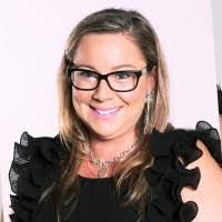 Kristen Epstein's Instagram, Twitter & Facebook