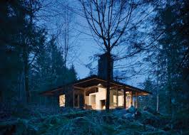 The tone of the architecture is casual, a house that doesn't want to be taken too seriously, says tom kundig, principal of olson kundig architects, who designed the luxe cabin. Architect Tom Kundig Is The King Of Cabin Porn Seattle Met