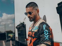 Kim kardashian se corta el pelo y confirma que esta será la gran tendencia de 2020. Maluma Asi Luce El Colombiano Con Su Nuevo Corte De Cabello Tvmas El Comercio Peru