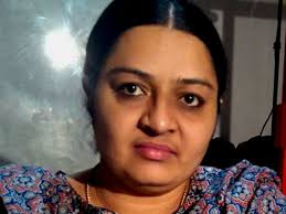 தீபாவின் உயிருக்கு ஆபத்து.. நீக்கப்பட்ட டிரைவர் ராஜா கமிஷனர் அலுவலகத்தில்  பரபரப்பு புகார்!