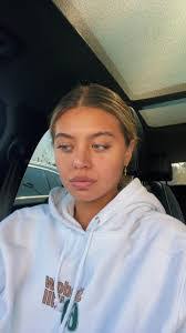 Sophia Beard's Instagram, Twitter & Facebook