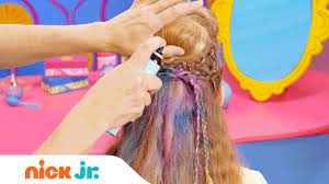 Between hustling to make an easy, healthy breakfast, convincing your kids to brush their teeth and everything else that comes with a busy morning before school, your kid's hairstyle often falls by the wayside. How To Make A Rock Star Hairdo Tutorial Sunny Day S Style Files Nick Jr Youtube