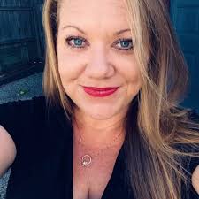 Candice Day (@candiceday)