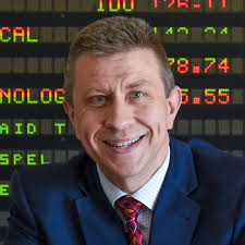 Are Poker Players Secretly Risk Averse?