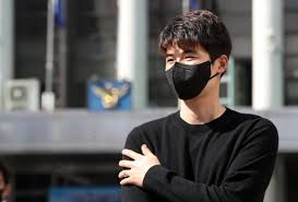 © news1 (서울=뉴스1) 안영준 기자 = '기성용 성폭행 의혹'을 두고 진실 공방이 이어지는 가운데, 기성용 측 법률대리인이 스스로 '대국민. ê¸°ì„±ìš© ì¸¡ ë³€í˜¸ì‚¬ê°€ ë¬´ë¦Ž ê¿‡ê³  57ì°¨ë¡€ ìš©ì„œí•´ë‹¬ë¼ í–ˆë‹¤ í­ë¡œìž ì¸¡ ë°˜ê²© íŒŒì´ë‚¸ì…œë‰´ìŠ¤