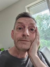 Toni Gilson's Instagram, Twitter & Facebook