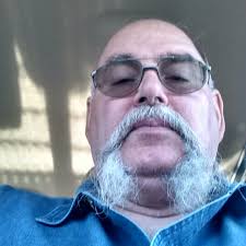 Sure would have been nice to know from somebody that there is no longer a  Valero fuel station in Lampasas Texas!