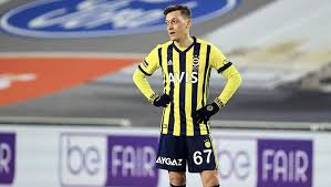 Mesut ozil's transfer to fenerbahce has a possibility of around 50% currently (53% on transfermarkt.de). Fenerbahce De Mesut Ozil Soku Iste Kaciracagi Maclar Fenerbahce Fb Haberleri Spor
