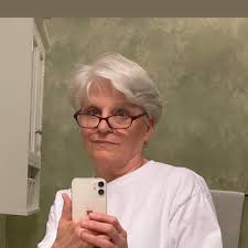 I'M TRYING, MOM, BUT LIFE JUST DOESN'T FEEL RIGHT WITHOUT YOU 💖😭