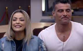A disputa será entre os dois casais salvos nesta última dr da temporada. Gukg2dlegqutqm