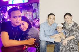 Thalita latief diketahui sudah menunjuk pengacara bernama diego maradona tampubolon. Jarang Disorot 10 Potret Romantis Thalita Latief Dan Dennis Lyla