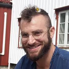 Michael Tarlton (@MichaeTa)