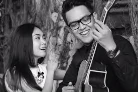 ♬ fadel humoris download mp3. Lirik Dan Chord Lagu Bukalah Matamu Dari Aviwkila