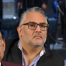 Efren Juarez's Instagram, Twitter & Facebook