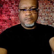 Craig Roney's Instagram, Twitter & Facebook