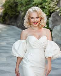 Pelageya - Free pics, galleries & more at Babepedia