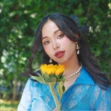 Rosana Bedolla's Instagram, Twitter & Facebook