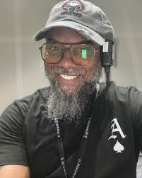 Travis Hadley (@official_travishadley) • Instagram photos and videos