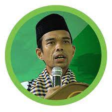Dalam ceramahnya ustad abdul somad menyinggung soal perundungan atau bully yang kerap dialamatkan gubernur dki anies baswedan. Ust Abdul Somad Home Facebook