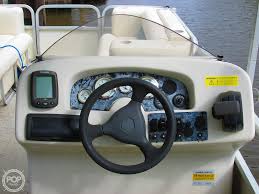 I recently purchased a 24' pontoon boat with a 2600lb weight capacity. 2003 Used Odyssey Millenium 2102 Pontoon Boat For Sale 12 500 Brazoria Tx Moreboats Com