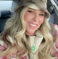 40+ "Shannon Drew" profiles