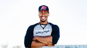 Since lindor debuted in 2015, the indians have come within striking distance of a world series title, they've won three division. New Balance Signs Lindor To Be Face Of Cleat Business