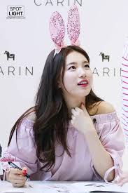 Kết quả hình ảnh cho suzy cute to fan