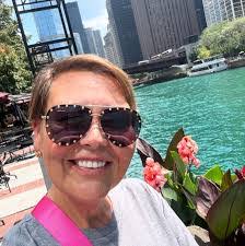 Michelle Hullinger's Instagram, Twitter & Facebook