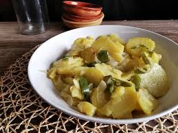 A veces se suelen emplear para cocinar algunos platos como pescado (usadas como cama en las sartenes). Como Hacer Patatas Panaderas Al Microondas Caceroladas