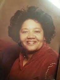 Estelle Pace's Instagram, Twitter & Facebook