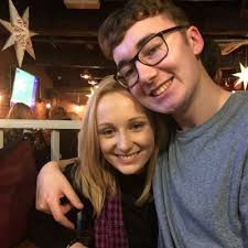 Amber Henthorn's Instagram, Twitter & Facebook