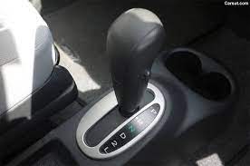 Apakah cara yang betul untuk memandu sebuah kereta berjenis gear automatik? Cara Betul Tukar Transmisi Auto Agar Gearbox Kereta Anda Tak Mudah Rosak