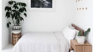 Yang menarik dari model kamar mandi minimalis modern ialah penggunaan material dan bahan bangunan yang seminimal mungkin dengan ukuran kamar mandi yang kecil, selain itu juga menonjolkan desain kamar mandi yang simpel tidak terlalu banyak menggunakan elemen dekoratif di. Kamar Tidur Anak Blog Qhomemart