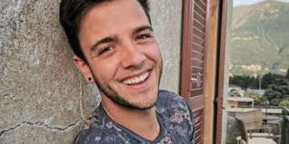 Today german broadcaster, rtl television, released luca hänni as one of the first participants for their upcoming season of let's dance, the german version of strictly. Luca Hanni Gibt Nach Seinem Esc Erfolg Vollgas