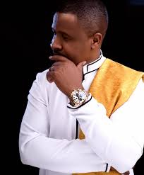 If you are asked to pray for me, what would you pray for? #dressedby  @rayt.hod #ministermahendere #directworship