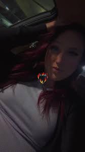 Becky Edmonds (@beccckkkaaayyy)