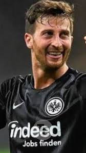 David Abraham dijo presente en el @torneofutbol.6 en el @ilcapitano.avda ,  aportando jerarquía y experiencia a la jornada. , Surgido en Huracán de  Chabás y debutante profesional en Independiente en ...