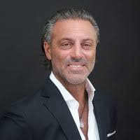 Jack Menashe's Instagram, Twitter & Facebook