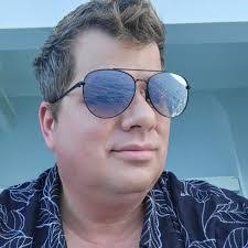 Angel Dellinger's Instagram, Twitter & Facebook