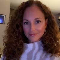 Alison Mancinelli's Instagram, Twitter & Facebook