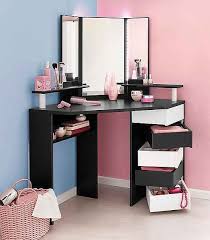 15 Super Cool Vanity Ideas For Small Bedrooms Vanity Makeup Rooms Bedroom Vanity Remodel Bedroom