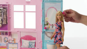 #basteln bastelideen bastelset basteln mit papier handcraft handarbeit modellbau barbie. Barbie Ferienhaus Mit Mobeln Und Puppe Blond Puppenhaus Mit Zubehor Barbie Mytoys