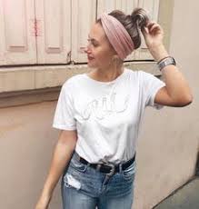 Tutorial haarband frisur fur sie. 22 How To Style Haarband Ideen Haarband Frisuren Mit Bandana Schal Frisuren