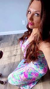 Nona Phelps's Instagram, Twitter & Facebook